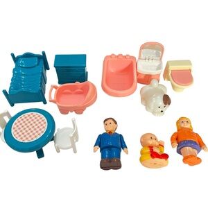 Redbox Little Tikes Dollhouse Furniture and Figures Mom Dad Baby 1999 Vintage